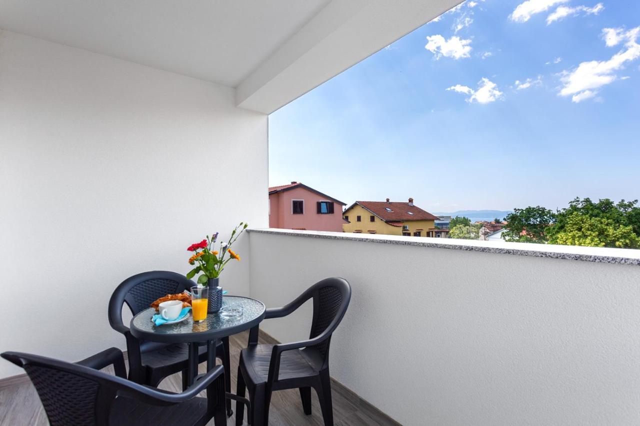 Kvarner Bay - Apartments 2 & 4 Rijeka Buitenkant foto