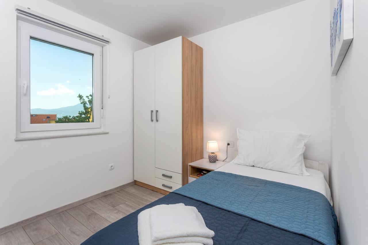 Kvarner Bay - Apartments 2 & 4 Rijeka Buitenkant foto