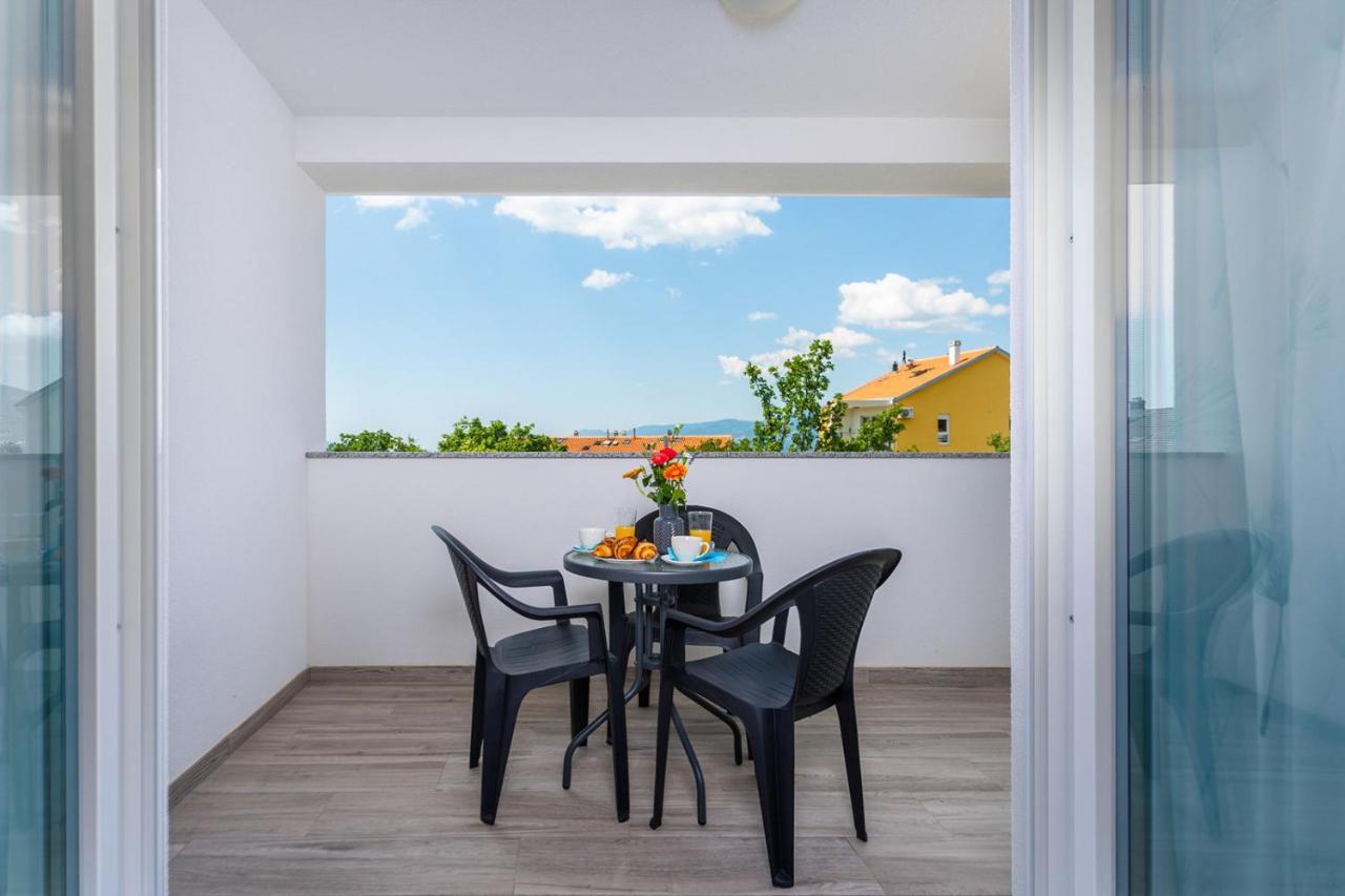 Kvarner Bay - Apartments 2 & 4 Rijeka Buitenkant foto