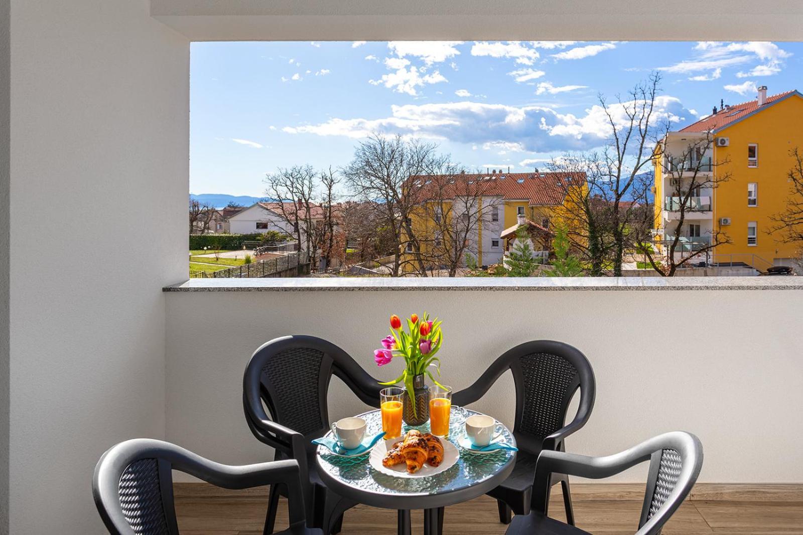 Kvarner Bay - Apartments 2 & 4 Rijeka Buitenkant foto